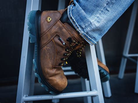 5 Things to Consider When Buying Winter Work Boots | Boot World