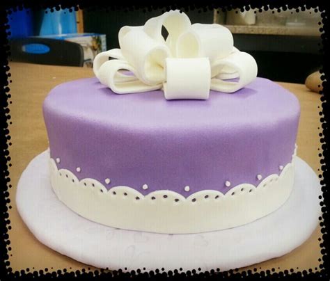 a7c38bd717097097515ab0560cf884f1.jpg 845×721 pixels | Buttercream decorating, Simple fondant ...