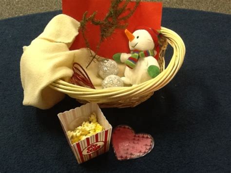 Story Box Ideas for Holiday Stories – Paths to Literacy