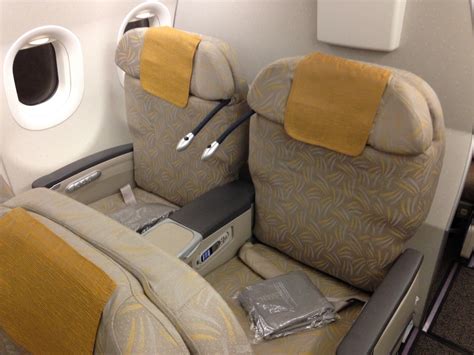 Flight Review: Asiana A321 Business Class - Live and Let's Fly