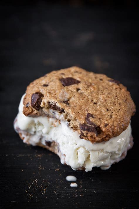 Olive Oil Cookie Ice Cream Sandwiches - Colavita Recipes