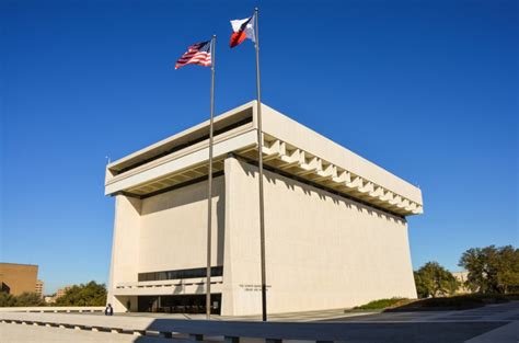 Lyndon B. Johnson Presidential Library & Museum » Presidential Leadership