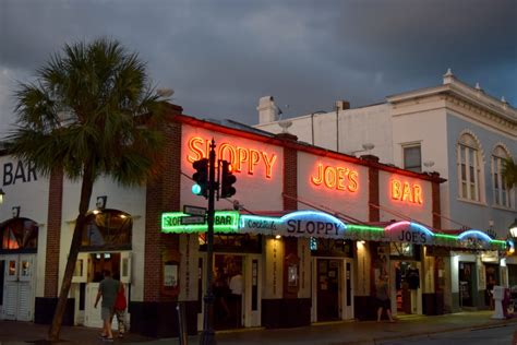 A Day On Duval Street - Key West Inn | The Paradise Inn