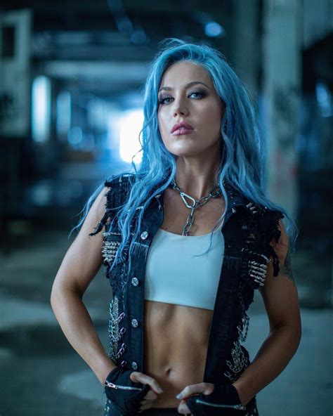 Alissa White-gluz (Lead singer of Swedish death metal band Arch Enemy ...