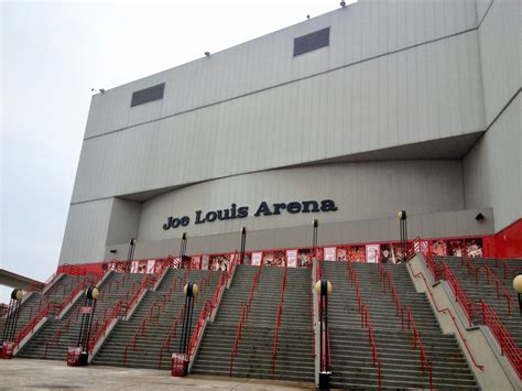 Demolition photo of Joe Louis Arena will bring a tear to your eye | Detroit Sports Nation