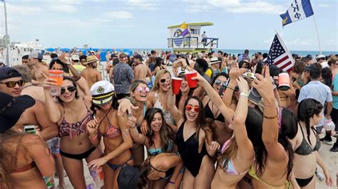 Miami Beach declares 8 p.m. curfew during spring break | firstcoastnews.com