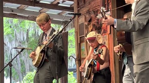 Tennessee Bluegrass Band with special guest - YouTube