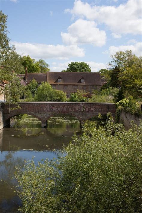 Abingdon Bridge Over the River Thames in Oxfordshire, UK Editorial Stock Photo - Image of spring ...