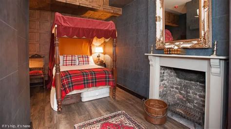 30 Photos of the Magical Harry Potter-Themed Rooms In The Georgian House. - if it's hip, it's here