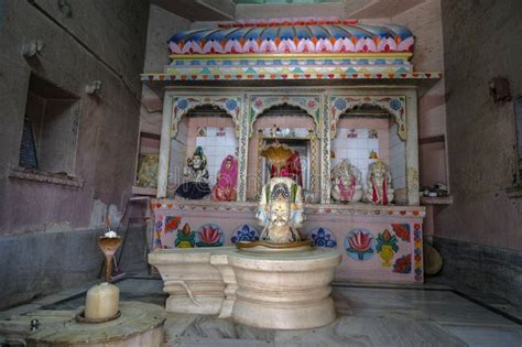 Hindu Temple in the Old Town of Pushkar, India Editorial Photography - Image of historical ...