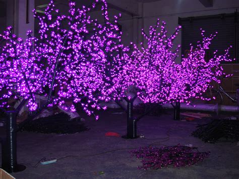 Led outdoor tree lights - Will Give A Remarkable Look To Your Location | Warisan Lighting