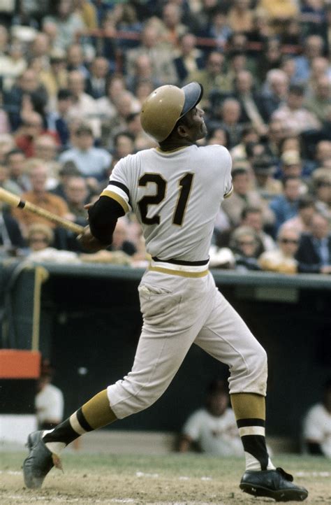 Pittsburgh Pirates Celebrate Roberto Clemente Day By Wearing His Number