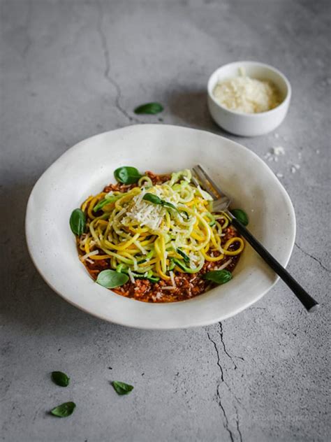 Low-Carb Zucchini Spaghetti Bolognese | KetoDiet Blog