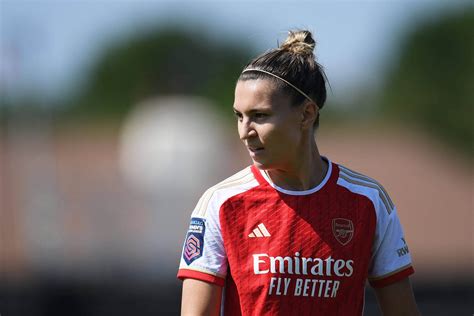 Steph Catley signs new Arsenal contract - The Athletic