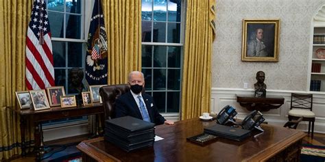 Biden ditches military flags as part of Oval Office makeover – REAL News 45