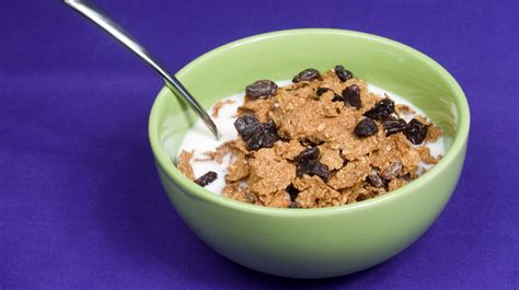 How to Know Which Cereals Are Healthy, According to Nutritionists | Mental Floss