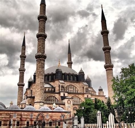 Sultan's mosque | Mosque, Beautiful mosques, Mosque architecture