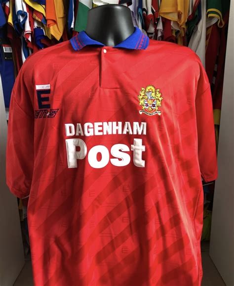 Dagenham & Redbridge 1994-95 Home Kit