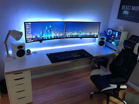 Reddit - battlestations - First home office set up. Simple and clean ...