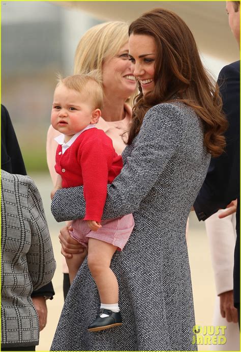 Kate Middleton, Prince William, & Prince George Say Goodbye to ...