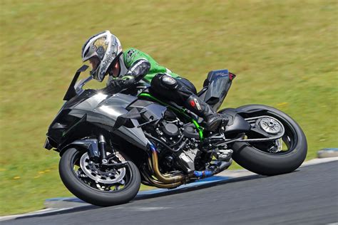 Kawasaki Ninja H2R makes Australian track debut - CycleOnline.com.au