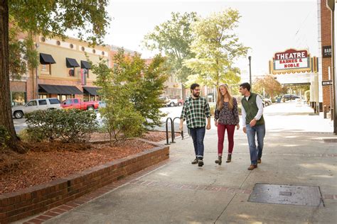 The 2024 Visitor Guide to Milledgeville, Georgia: Eat, Stay & Play