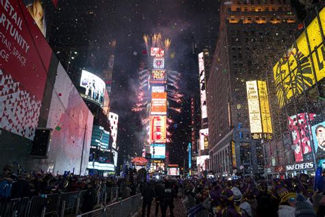 LIVE STREAM: 2020 Times Square Ball Drop in New York City