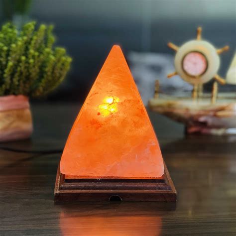 Buy Wholesale Pyramid Shaped Pakistan Salt Himalayan Natural Globe Rock Salt Lamp Study Lamp ...