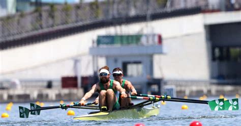 Speeding semifinals in Tokyo tail winds at the Olympic rowing regatta ...