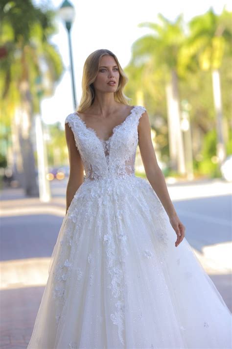 Anastasia — RANDY FENOLI | Wedding dresses kleinfeld, Ball gown wedding dress, Ball gowns wedding