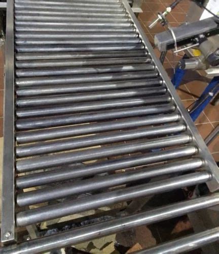 Stainless Steel Material Handling Roller Conveyor, Roller Diameter: 2 ...