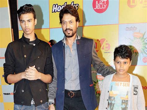 Irrfan Khan Family - 20 Adorable Pictures | Reviewit.pk