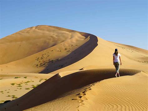 Oman’s vast desert landscapes up close and personal | How To Spend It