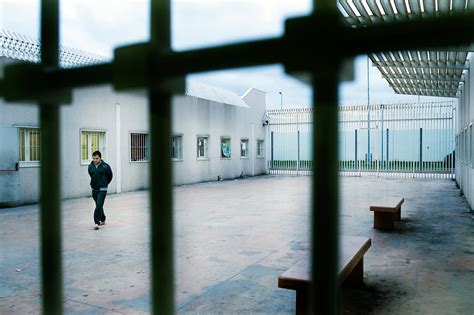 Italy’s Migrant Detention Centers Are Cruel, Rights Groups Say - The New York Times