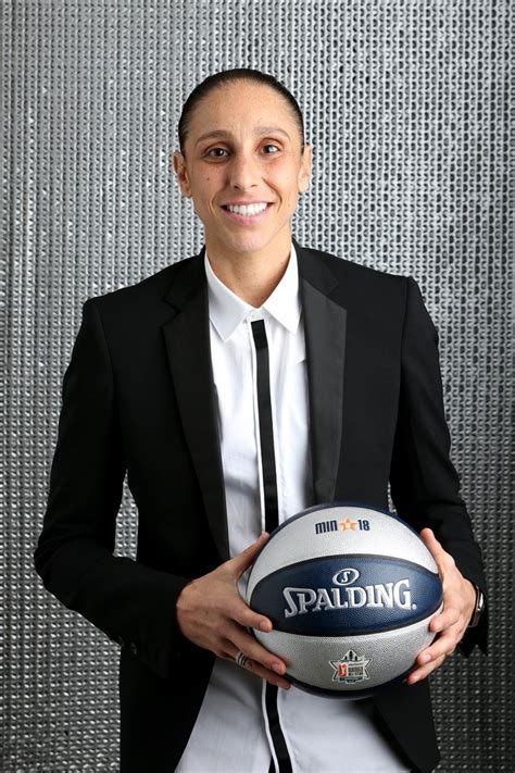 3x WNBA Champion 2x WNBA Finals MVP 4x Olympic Gold Medalist 2009 WNBA ...