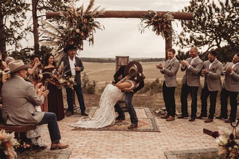 How do you have a rustic wedding? 41 Ideas for your western wedding