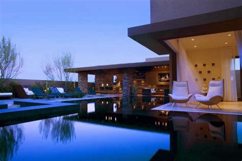 Million Dollar Real Estate Las Vegas / RE/MAX List For 1%