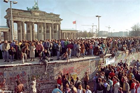 Germany's new 12ft-high wall constructed in Munich to protect locals ...