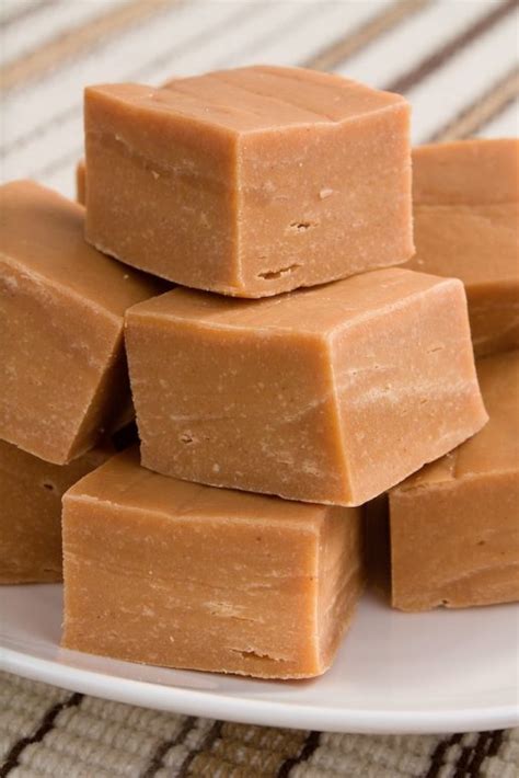 Microwave Peanut Butter Fudge (3 Ingredients)