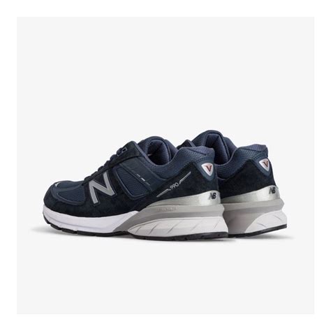 New Balance 990v5 'Navy', Men's Fashion, Footwear, Sneakers on Carousell