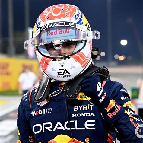 [Pre-Order] Oracle Red Bull Racing 2023 Max Verstappen Helmet 1:2 ...