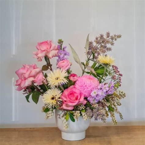 Freya Flowers | Fast Central Coast Delivery | est. 1974