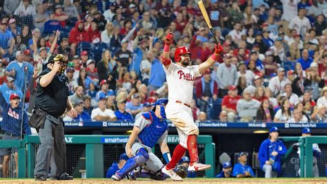 Kyle Schwarber hits walk-off home run vs. Dodgers, extends Phillies ...