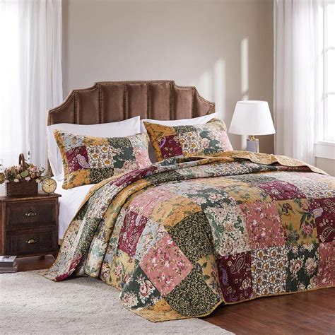 Old Fashioned Bedspreads - Retro Barn Country Linens