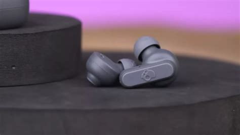 4 Best Earbuds for Calls in India (My Top Picks)