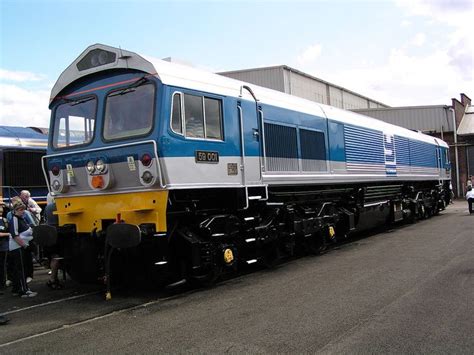 The Class 59 Co-Co diesel-electric locomotives were built and introduced between 1985 and 1995 ...