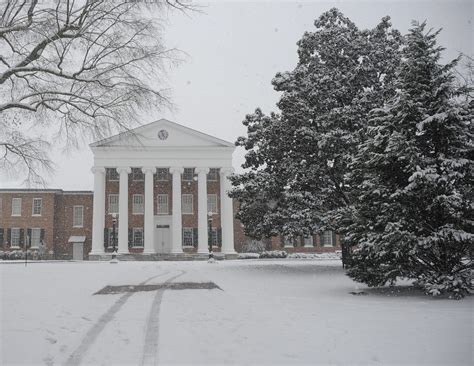 Ole Miss Campus Closed at 3 p.m. Monday - HottyToddy.com