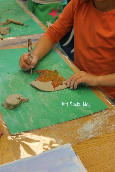 Art Rocks!: Grade 2: Clay Leaves