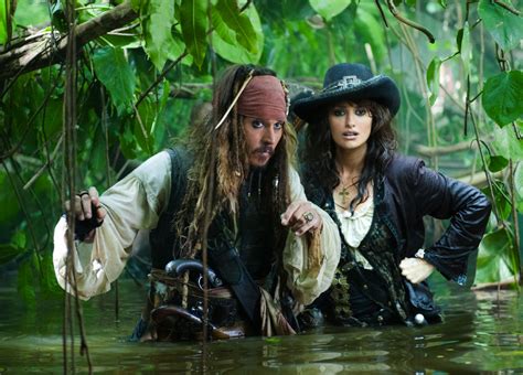 Pirates of the Caribbean: On Stranger Tides movie review (2011) | Roger ...