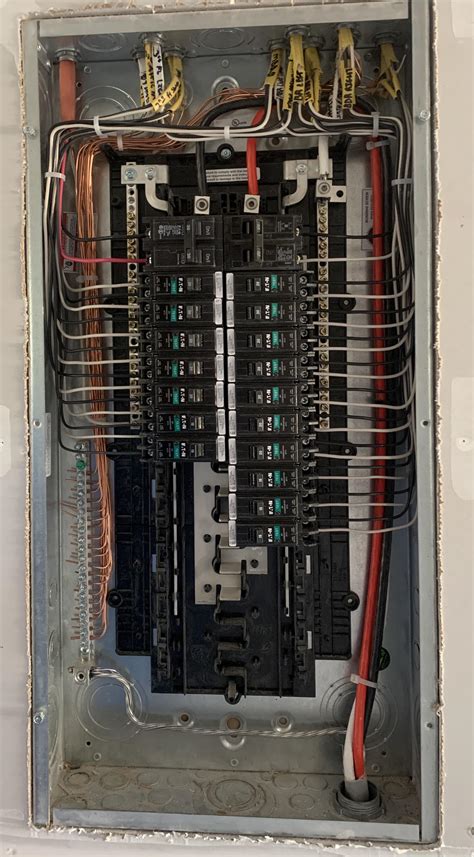 Gotta love the Eaton plug-on neutral breakers/ panel. : r/electricians